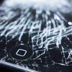 スマートフォンの落下テスト。iPhone Xは3位。