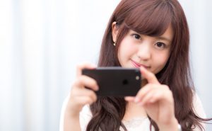 初心者がiPhoneのカメラアプリをすばやく早く起動する方法！