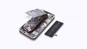 78人のiPhoneユーザーが性能を意図的に下げたとして集団訴訟。