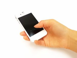 iPhoneの「Apple Pay」メインカードの設定方法！