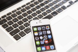 iPhoneを利用して、テザリングする時の方法