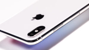 iPhoneでLEDフラッシュ通知をオンにする方法！