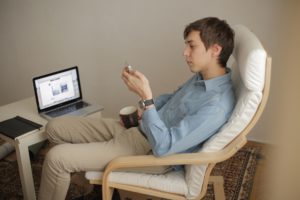 iPhoneの「ベッドタイム」使いこなしている？