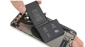 Tim Cookは、第1四半期のiPhone販売が低調であると語った。