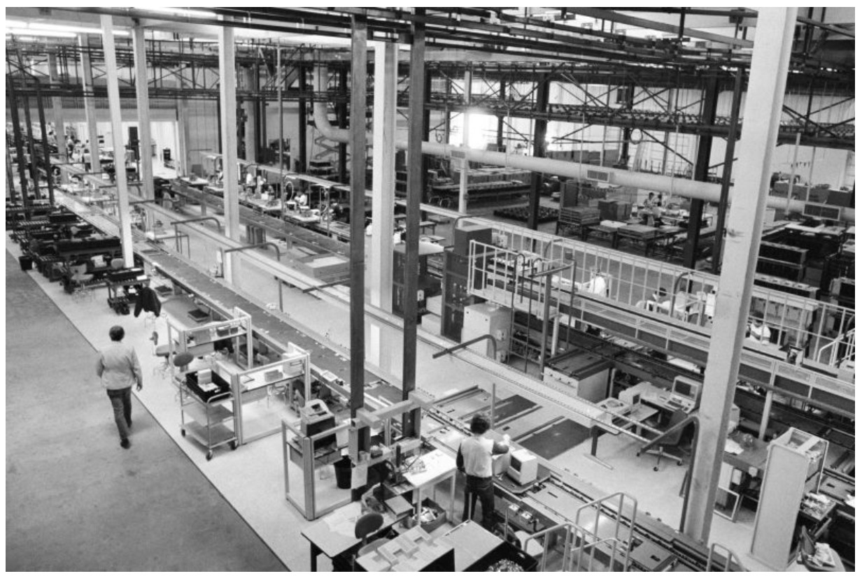 Appleのコンピュータはアメリカで作られていた！Macの歴史を探る！