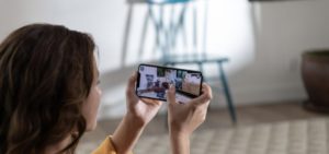 Apple、広告用にiPhoneで撮影した写真に対しての議論を公開