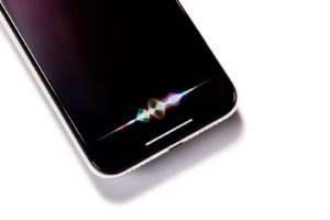 Siriが人命救助に！？川に落ちた青年を助ける