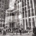 予約開始翌日でお届け日が5月突入!?iPhone SEの動向をチェック