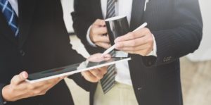 触覚タッチを「遅い」に設定しておくと誤操作が防げる？