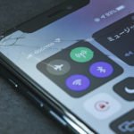 iPhoneの画面が割れてしまった時の対処方法は?
