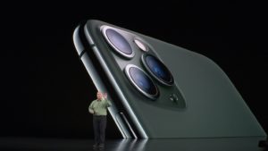 ノッチが小さくなるんじゃないの！？iPhone12のディスプレイがリーク！