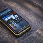 フリーズしてしまったiPhoneを強制的にシャットダウンするには