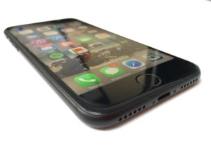 iPhone13でTouch IDが復活！？ディスプレイ下にセンサーを配置か