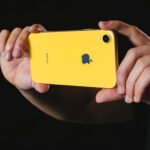 iPhoneのカメラが揺れる原因と対処方法について