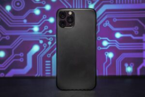 iPhoneの壁紙はダークモードで低電力に調整！