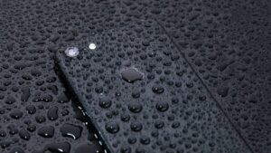 iPhoneに水がかかった時の対処方法について