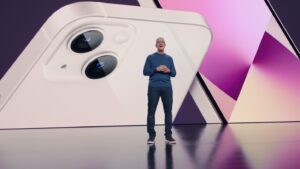 結局マイナーチェンジモデル！iPhone13の予約開始でも購入するべきか