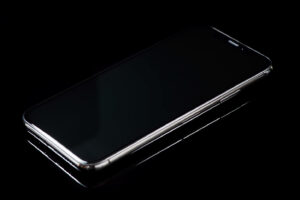 iPhoneで定期的に電源が入らなくなる原因と対処法について