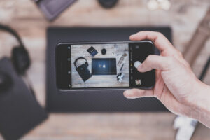 iPhoneで画面が回転しなくなる原因と対処法について