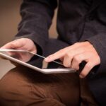 【ios13】書式設定バーが3本指タップで簡単に開ける