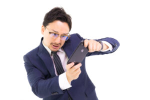 iPhoneが突然起動しなくなってしまう原因と対処法について