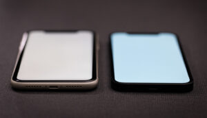 iPhoneでタッチ操作がしづらくなる原因と対処法