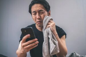 iPhoneで操作中に本体が熱くなる原因と対処法について