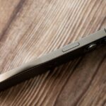 iPhoneで画面が浮き上がる原因と対処方法について