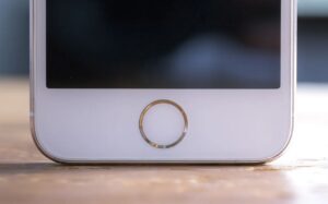 iPhoneのホームボタンで不具合が起きた時の対処法と修理方法