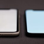 iPhoneの画面がチカチカ光る原因と対処方法について