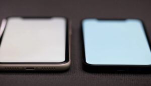 iPhoneの画面がチカチカ光る原因と対処方法について