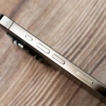 iPhoneで音量が勝手に変わる原因と対処法について
