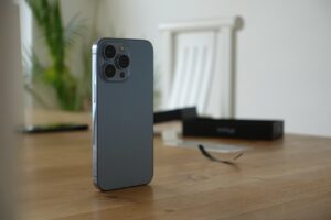 【iOS18】視線トラッキングで操作性を向上させよう