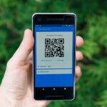 iPhone本体に表示されたQRコードを読み込む方法