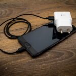 iPhoneの充電を早く終わらせる「低電力モード」