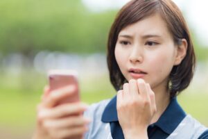 iPhoneのアンテナが立たなくなる原因と対処法について