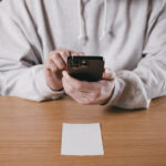 iPhoneで紙の書類をスキャンして保存する方法