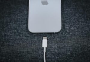 バッテリーが気になるときはAppleの広告をオフにする