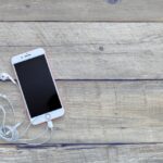 iPhoneの画面が勝手に下がる問題を解消する方法