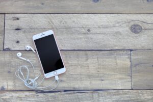 iPhoneの画面が勝手に下がる問題を解消する方法