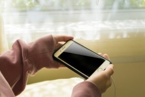 iPhoneで画面を固定しつつロックする方法