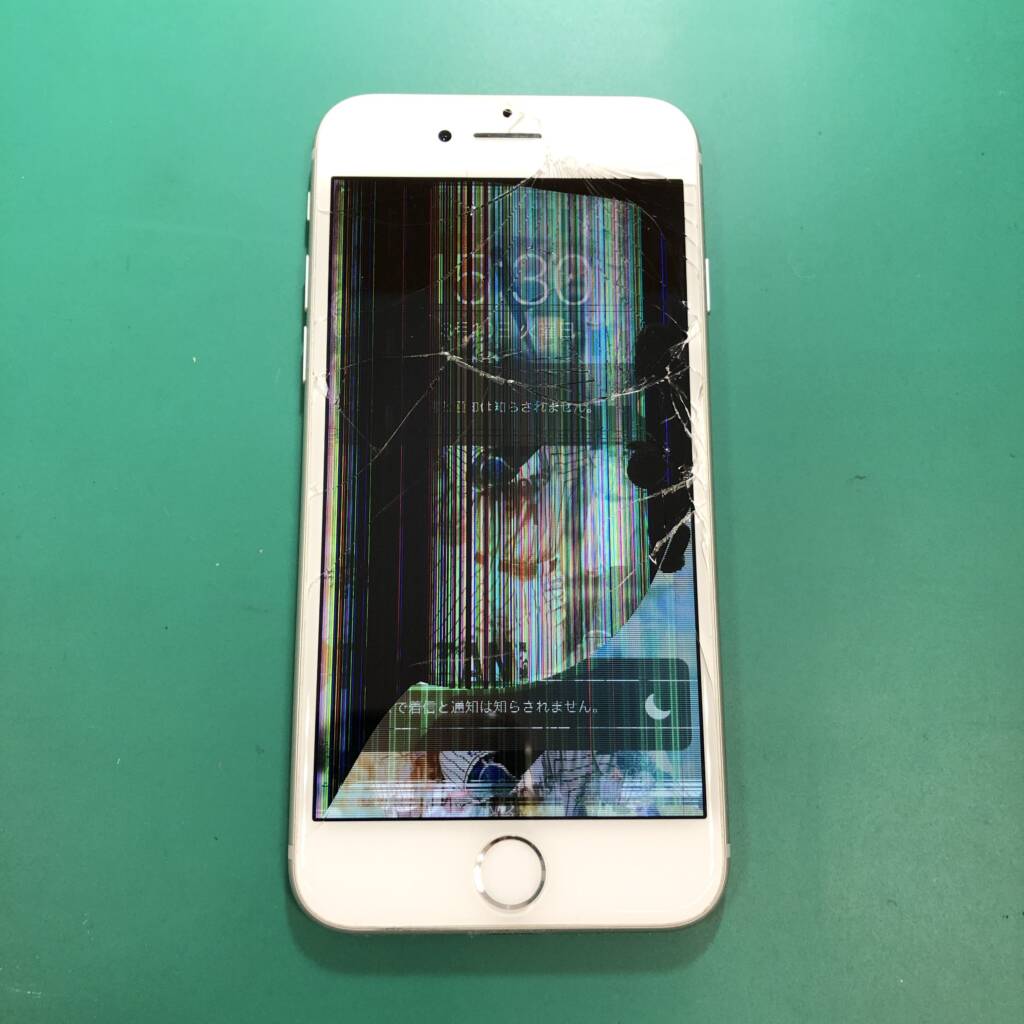 iPhone8の画面修理
