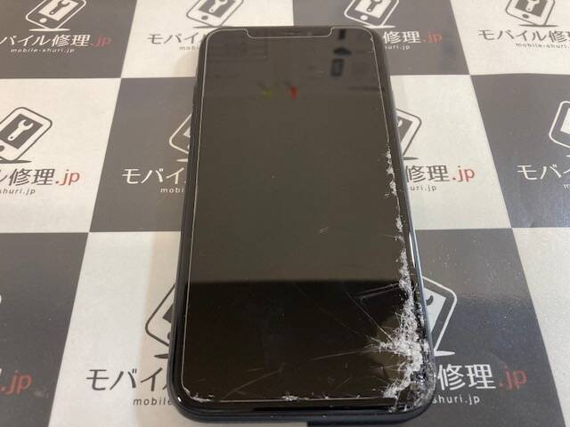 修理前のiPhone11