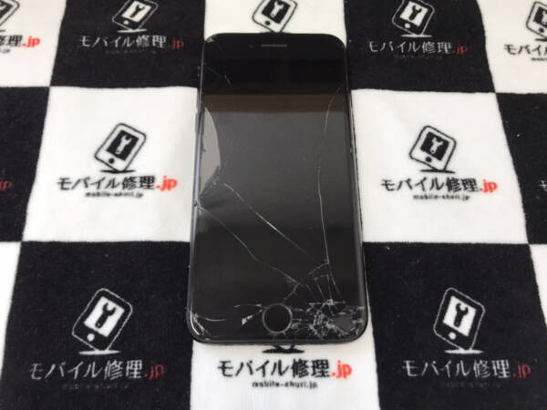 iPhone7で画面下部のガラスが割れた場合は注意が必要です