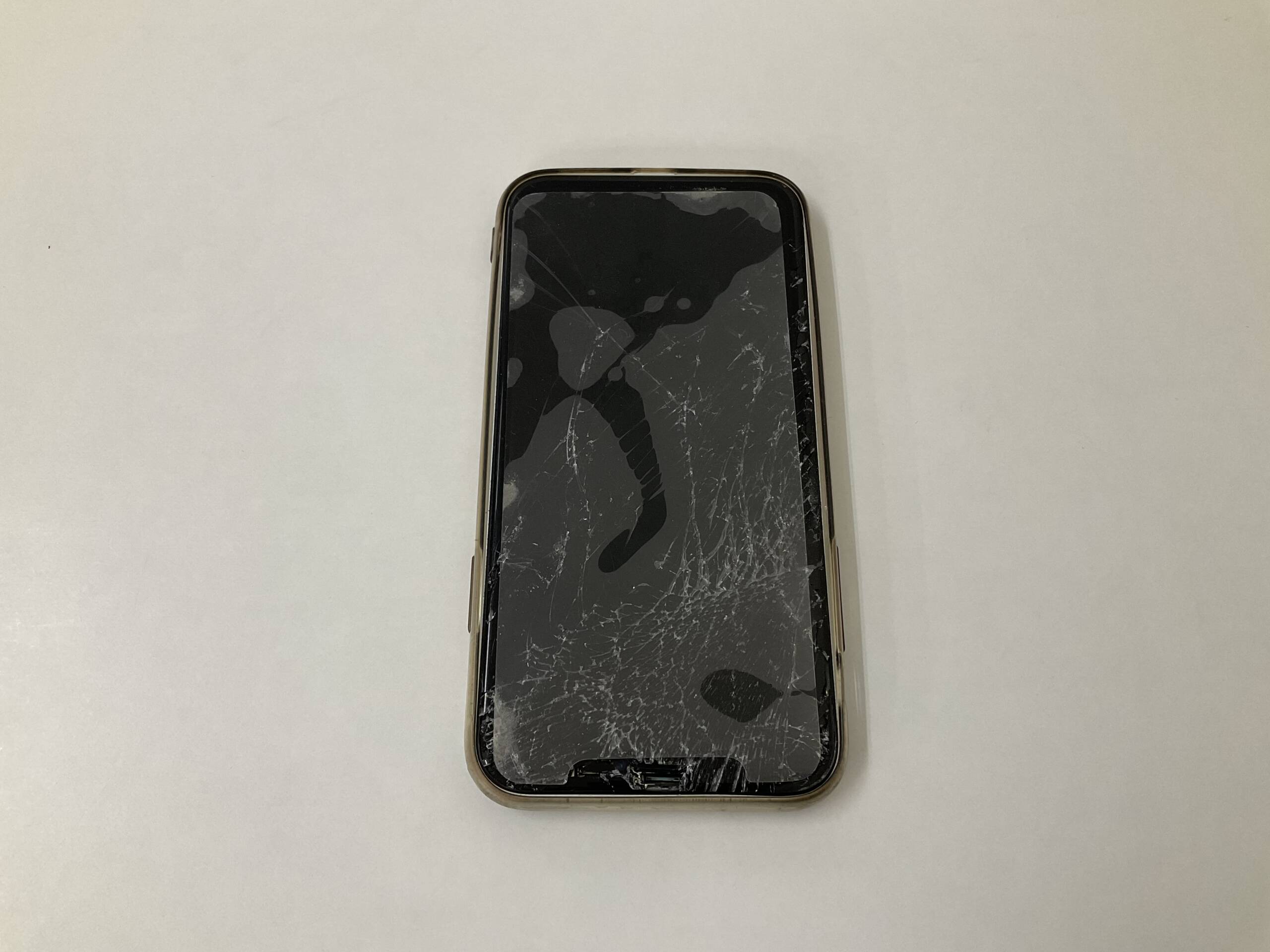 iPhoneXR ガラス・液晶修理