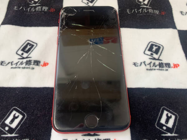 画面がブラックアウトしているiPhoneSE2もモバイル修理.jp 室蘭店へ