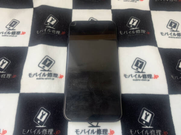 落下の衝撃でブラックアウトしたiPhone11ProMaxを30分で即日修理