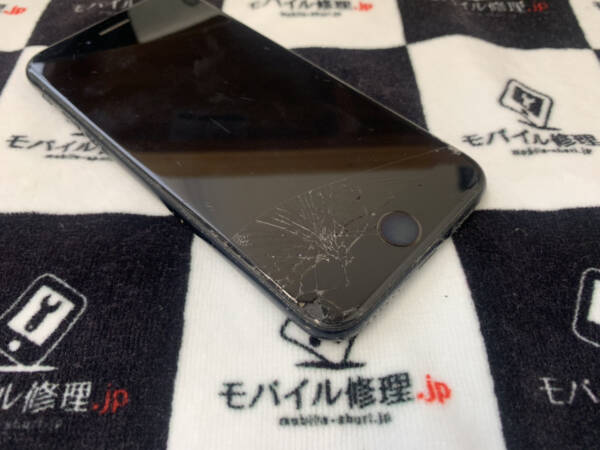 モバイル修理.jp 室蘭店なら画面が割れたiPhoneSE3も最短30分！