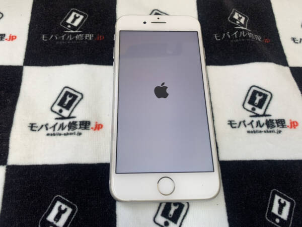 突然リンゴループになったiPhone8の復旧修理もお任せ下さい