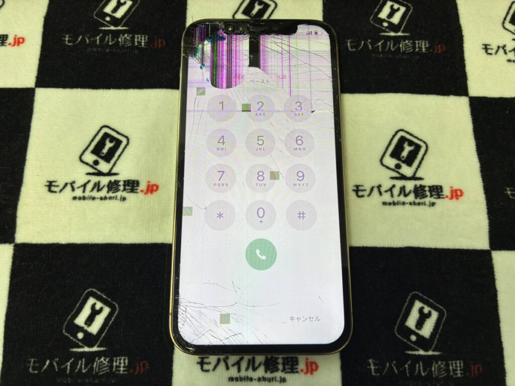 液晶が壊れているiPhone12Pro